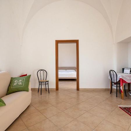 Апартаменты Casa Lucrezia 2 Чистернино Экстерьер фото
