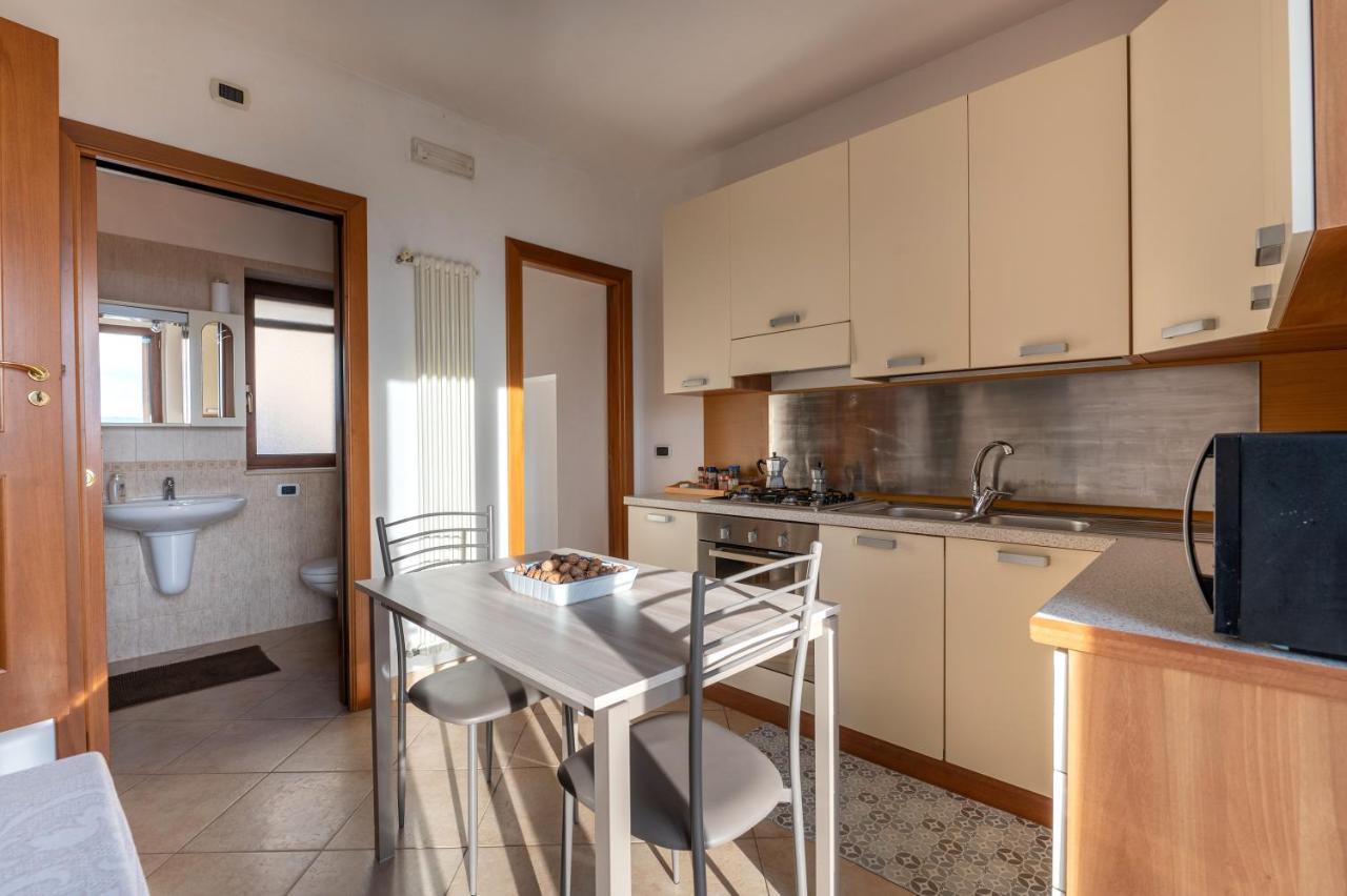 Апартаменты Casa Lucrezia 2 Чистернино Экстерьер фото