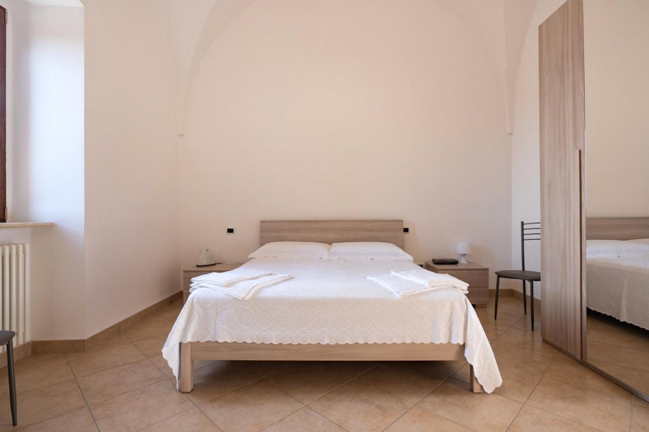 Апартаменты Casa Lucrezia 2 Чистернино Экстерьер фото